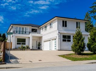 576 Linton St, Coquitlam, BC V3J 6J2