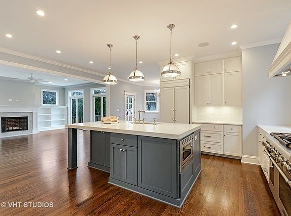 5th image of 1204 Lake Ave