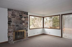2nd image of 3615 Paradise Dr