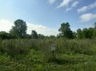 5240 Waterfall Ln, Ann Arbor, MI 48105