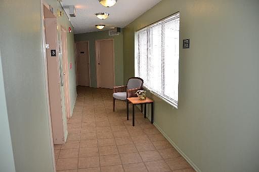 3rd image of 924 S Lake Ct APT 305