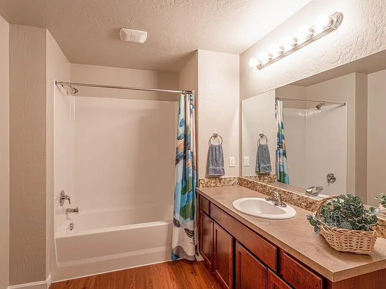1070 W Rustic Lodge Dr #204 — Photo 4