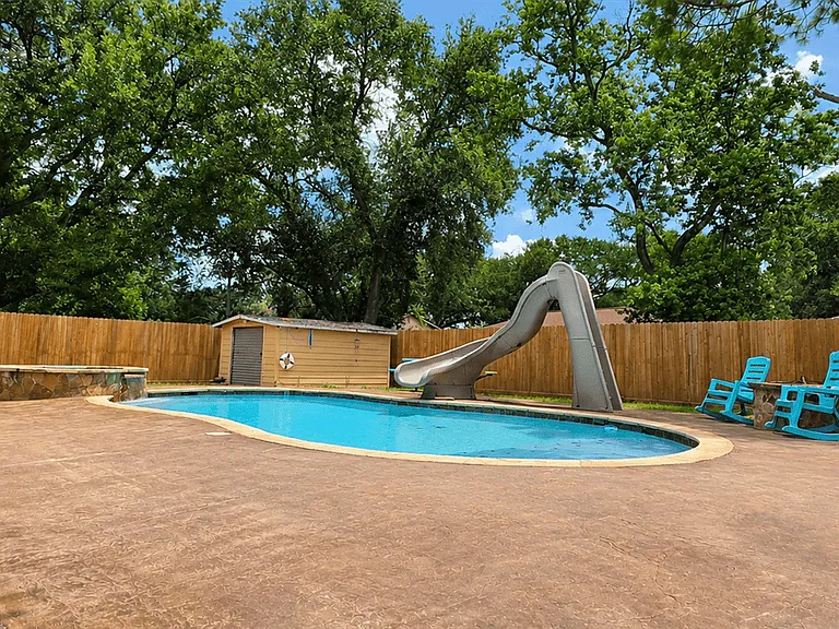 13914 Bonnington Dr — Photo 20