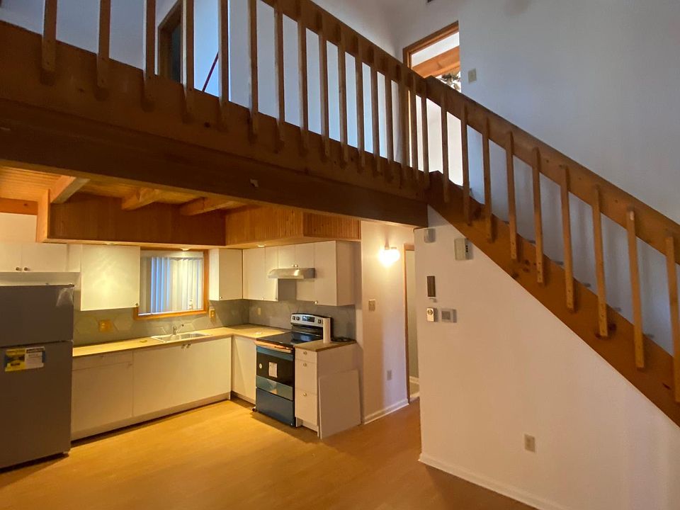 7649 Sleepy Hollow Dr, Tobyhanna, PA 18466 Zillow