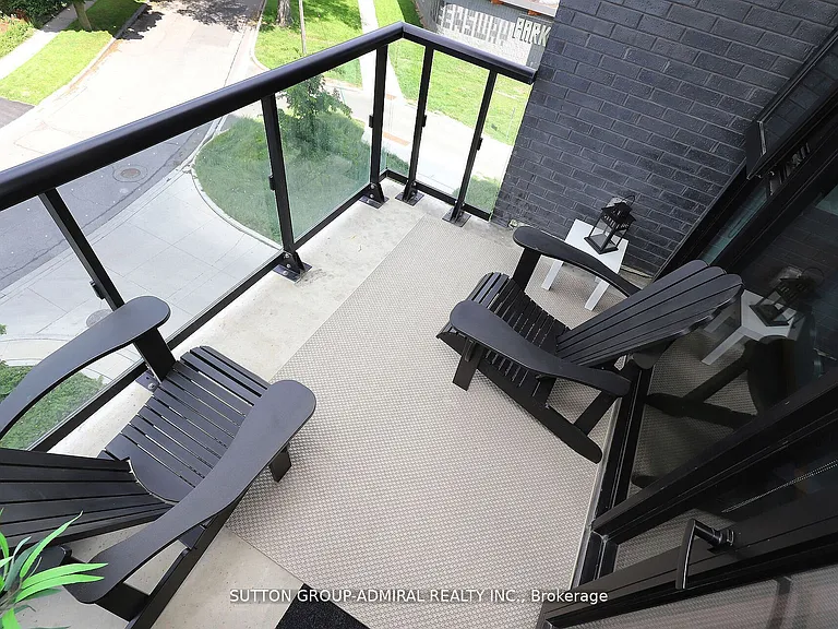 7 Smith Cres #323 — Photo 19