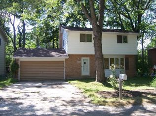 735 Dellwood Dr, Ann Arbor, MI 48103