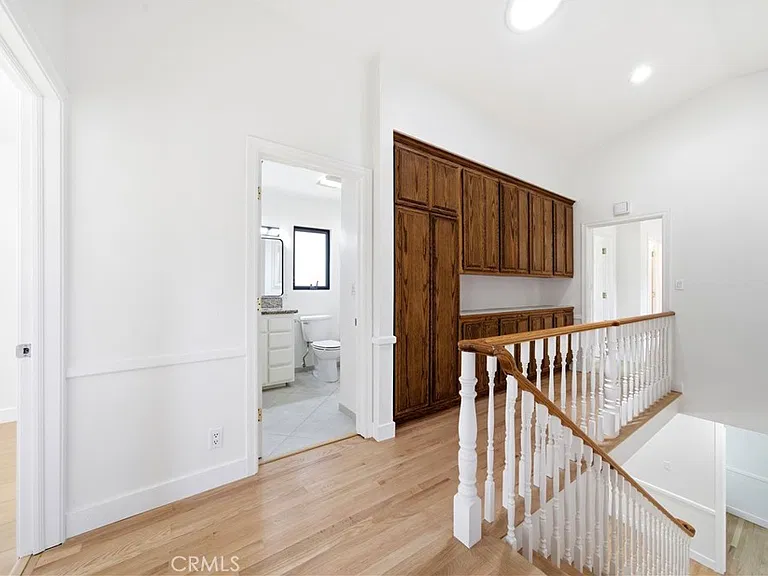 24620 Moon Ave — Photo 21