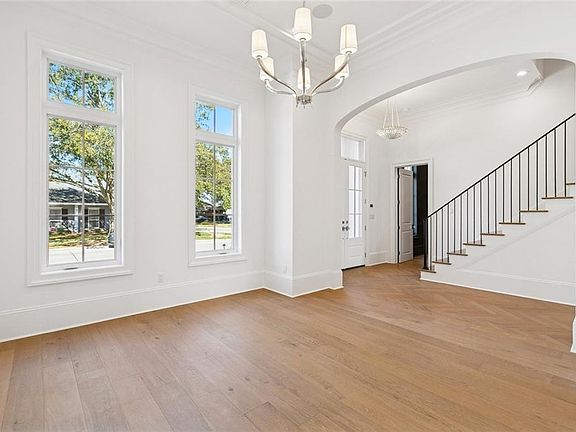 5th image of 2100 Avenue B