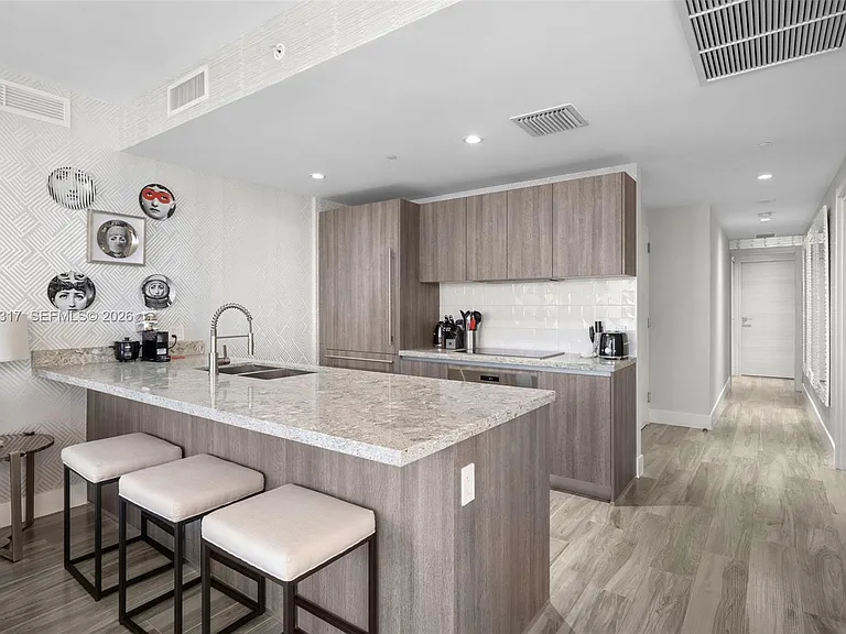 801 S Miami Ave #1604 — Photo 7