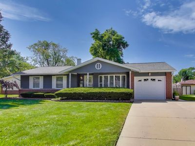 260 Mulberry Ln, Elk Grove Village, IL, 60007