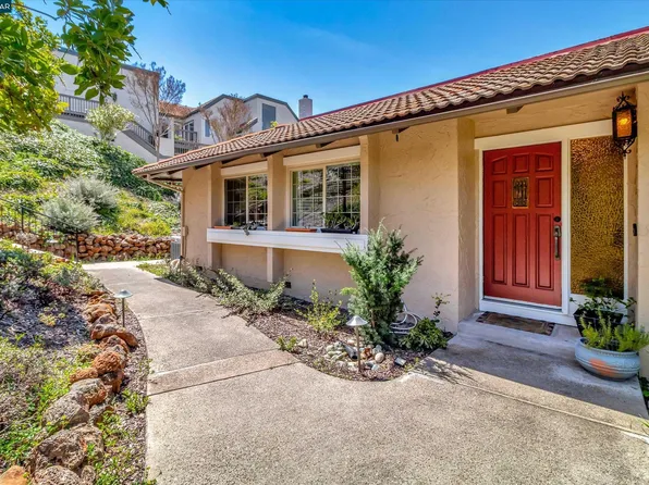 1473 Camino Peral, Moraga, CA 94556