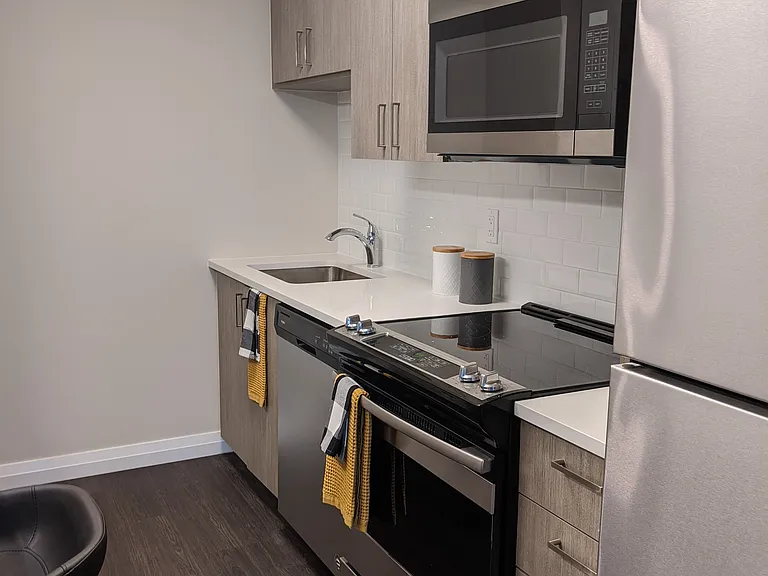 1161 Heron Rd — Photo 9