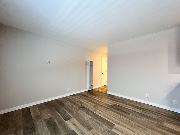 5th image of 2106-2120 1st Ave #2110