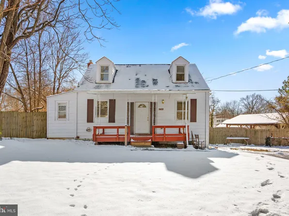 6701 Poplar Rd, Suitland, MD 20746