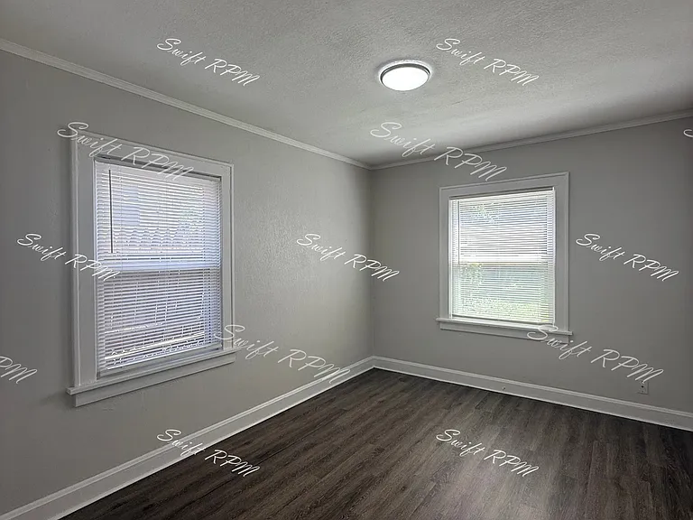 3811 Monroe Ave — Photo 8