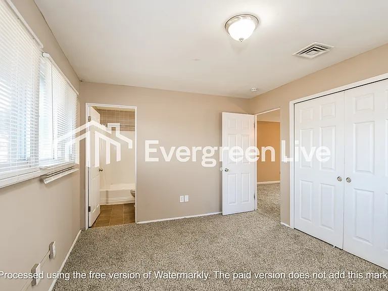 2480 Allen Dr — Photo 11