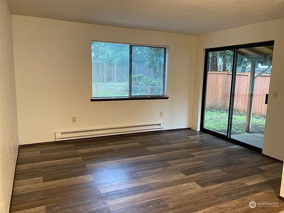 4th image of 623 Firwood Court