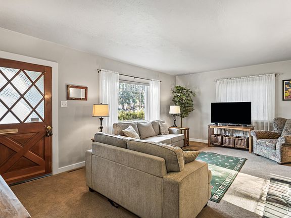 5th image of 429 NW State St