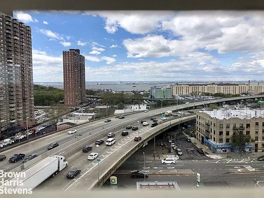 Rented by Brown Harris Stevens | media 10