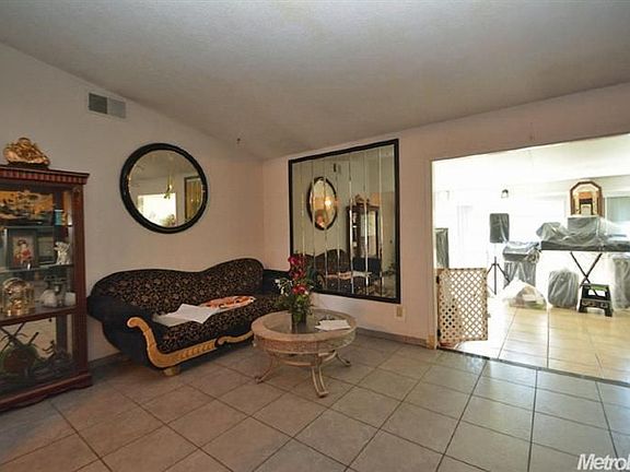 2nd image of 5254 La Pamela Way