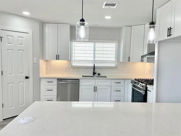 20919 Hall Colony Ct — Photo 9