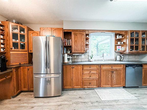 5th image of 6108 S 41st Ave