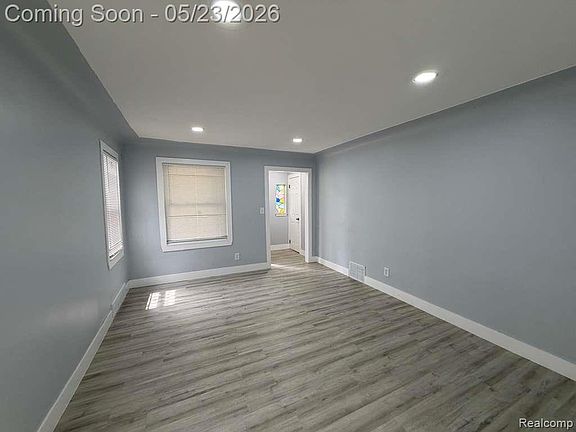 5th image of 7416 Heyden St