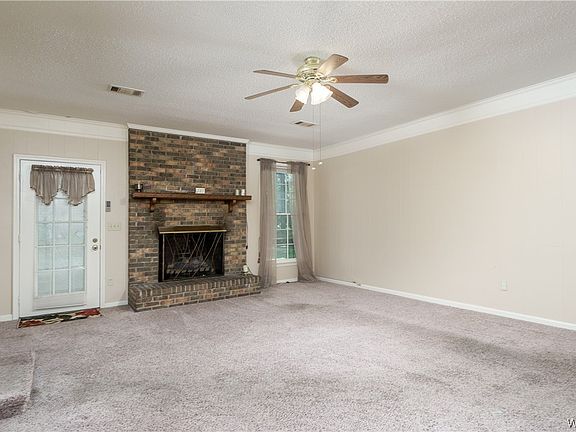 2nd image of 804 55th Ave E