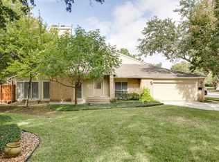 2705 Creek Wood Ct, Carrollton, TX 75006