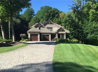 1211 Silverstone Pass, Webster, NY 14580