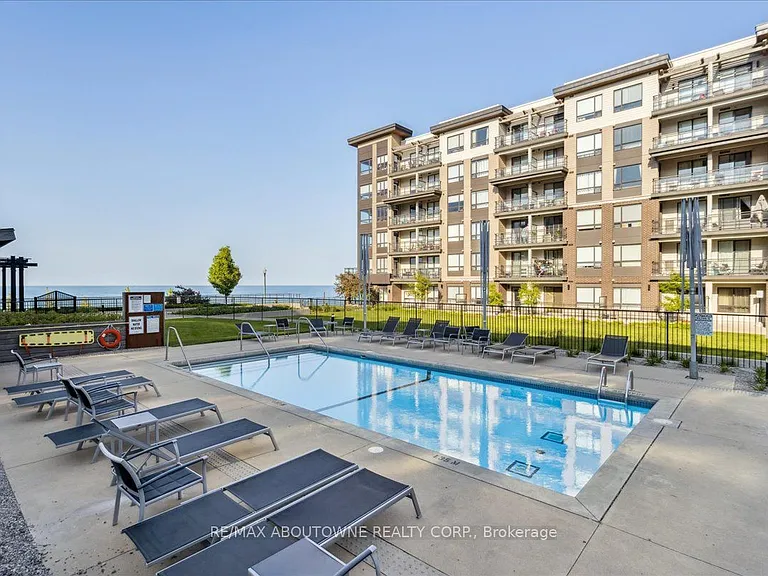 40 Esplanade Ln #102 — Photo 40