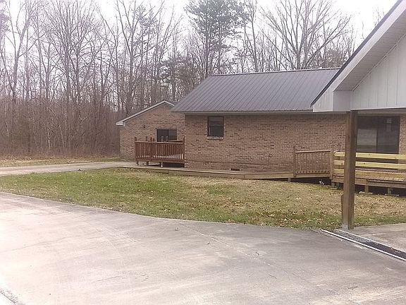3rd image of 470 Caldwell Rd