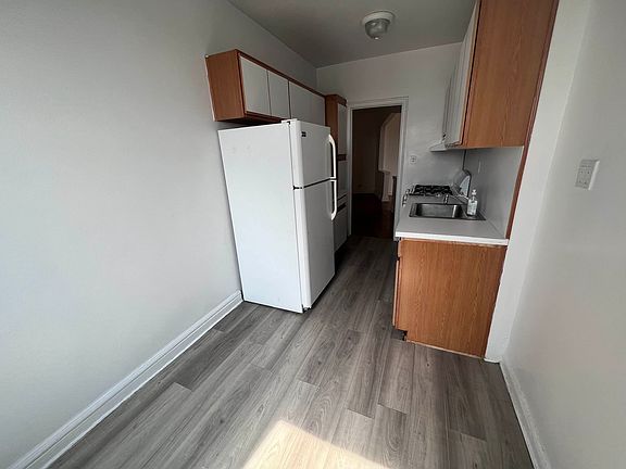 3rd image of 544 W 157th St APT 44