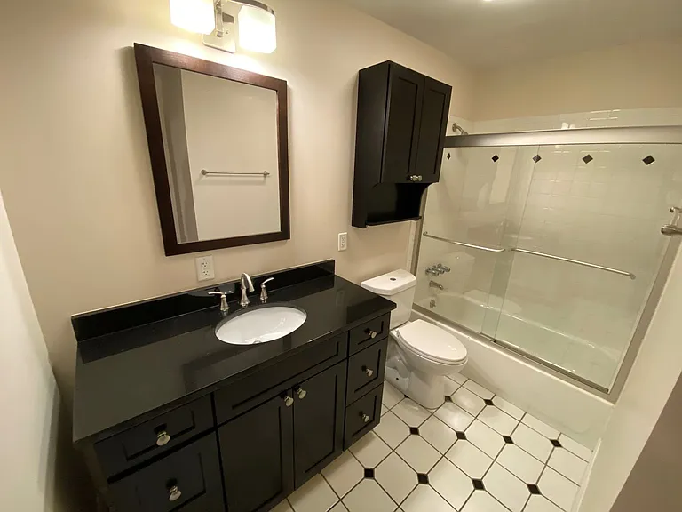 E 15th Ave 325 TPP — Photo 40