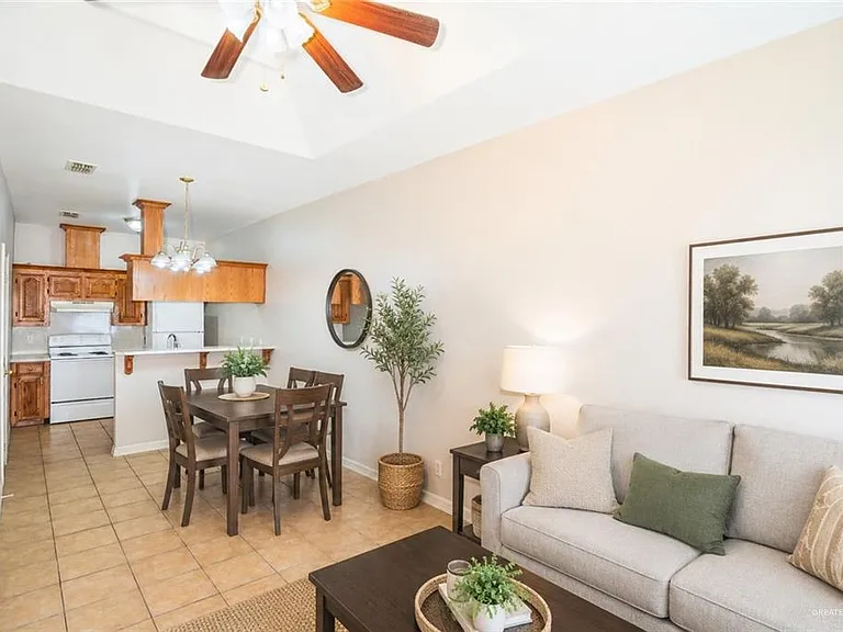 604 Buena Vista Dr #H — Photo 5