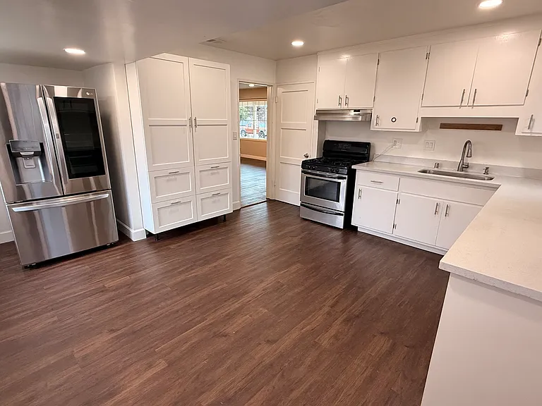 449 Hacienda Ave — Photo 7