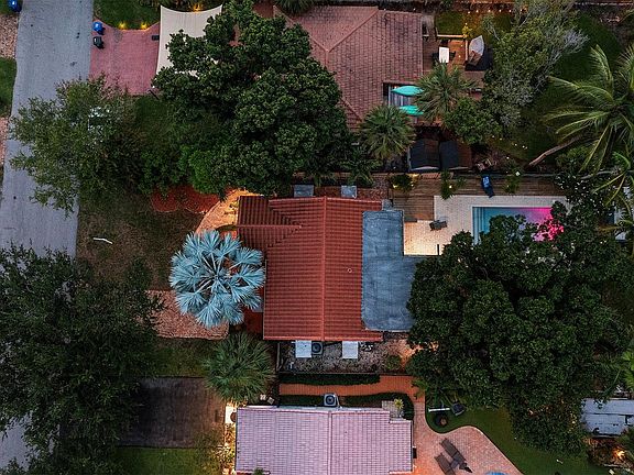 4th image of 513 SW 13th Street