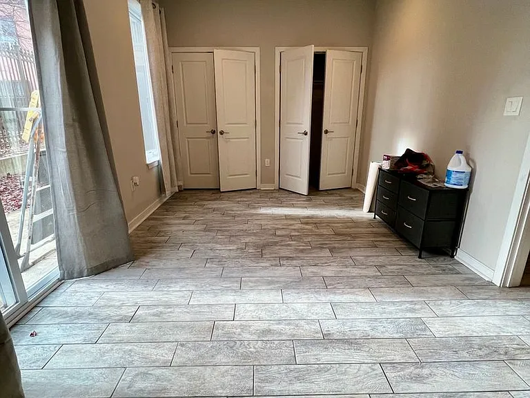 606 W Jefferson St — Photo 29