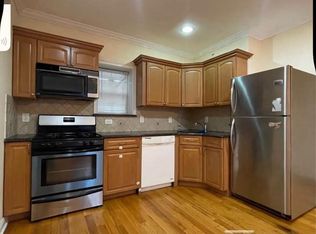 286 Manhattan Ave APT 2N, Jersey City, NJ 07307