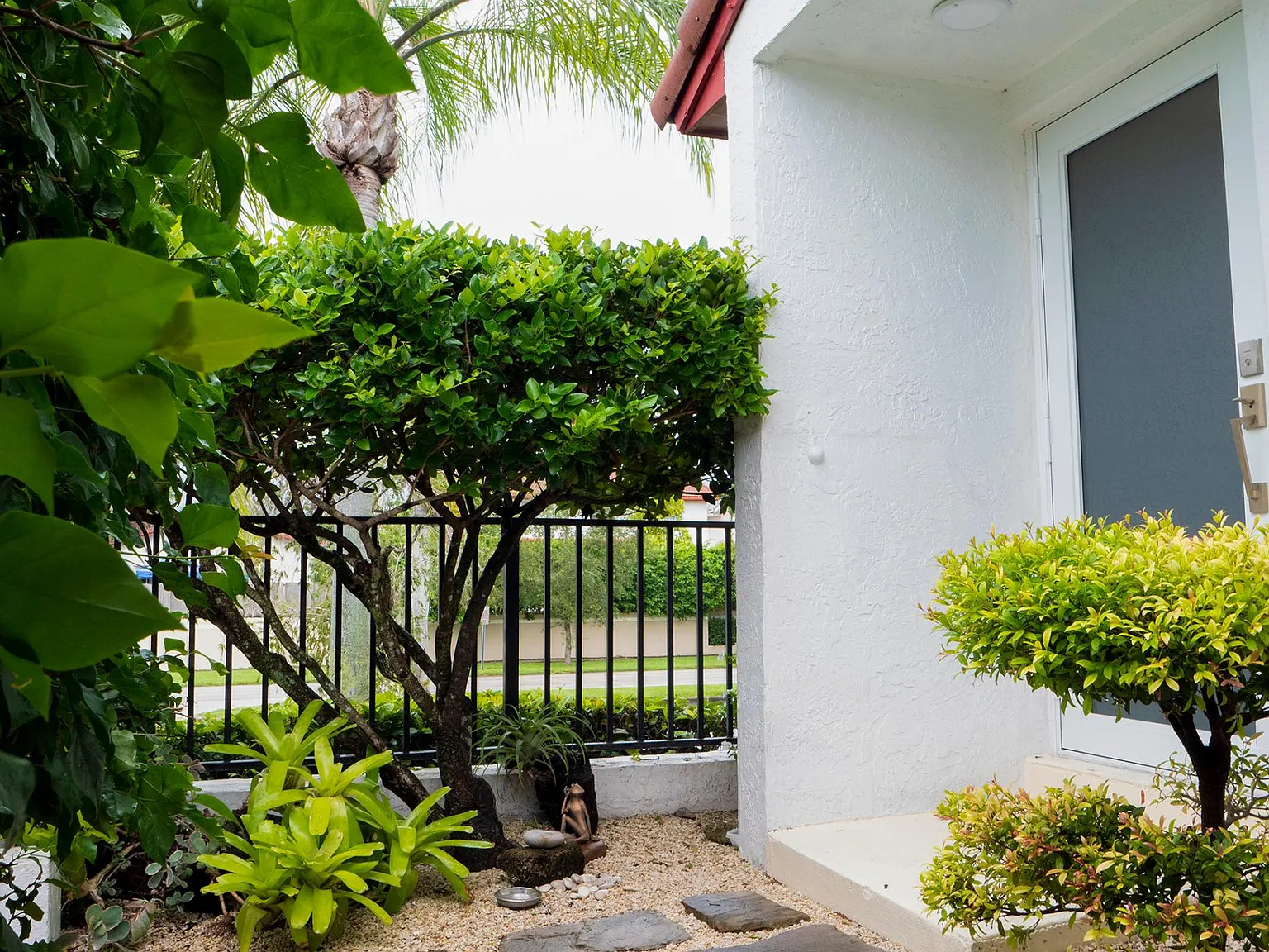 3 bed, 1628 sqft, $2,800 — Photo 3