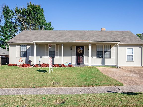 3rd image of 5664 Jardin Pl