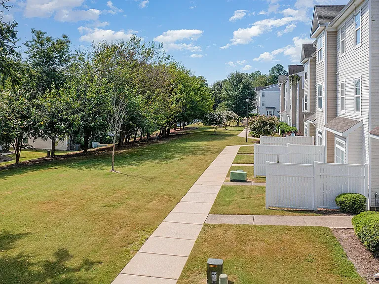 1211 Canyon Rock Ct #103 — Photo 3