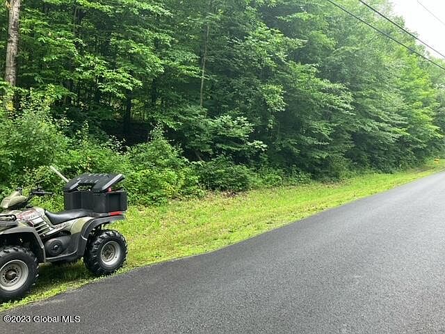 2nd image of 3160 Coach Road