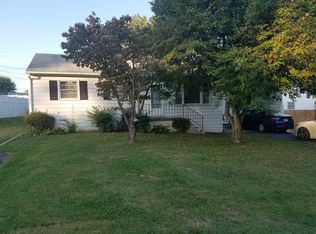 301 York Dr, Waynesboro, VA 22980