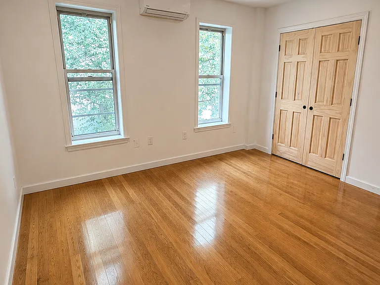 237 Madison St #2 — Photo 2