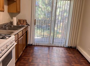1707 W Chariot Ct APT 2B, Mount Prospect, IL 60056