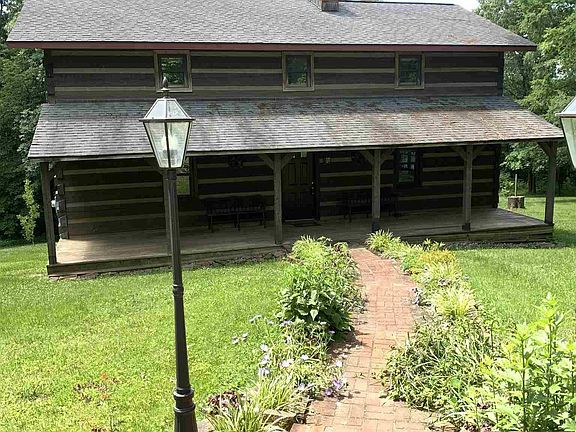 3rd image of 10695 Old Highway 51 N