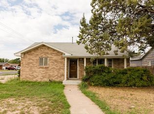 1218 Avenue D, Levelland, TX 79336