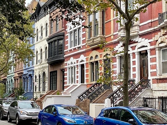 4th image of 118 W 78th St #2F