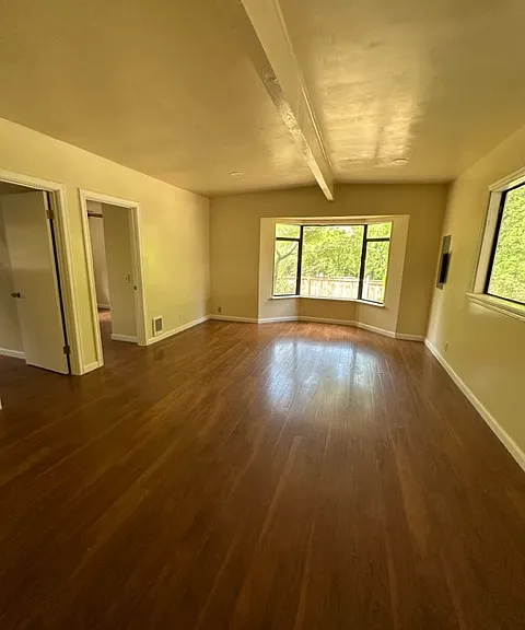 Spacious living room